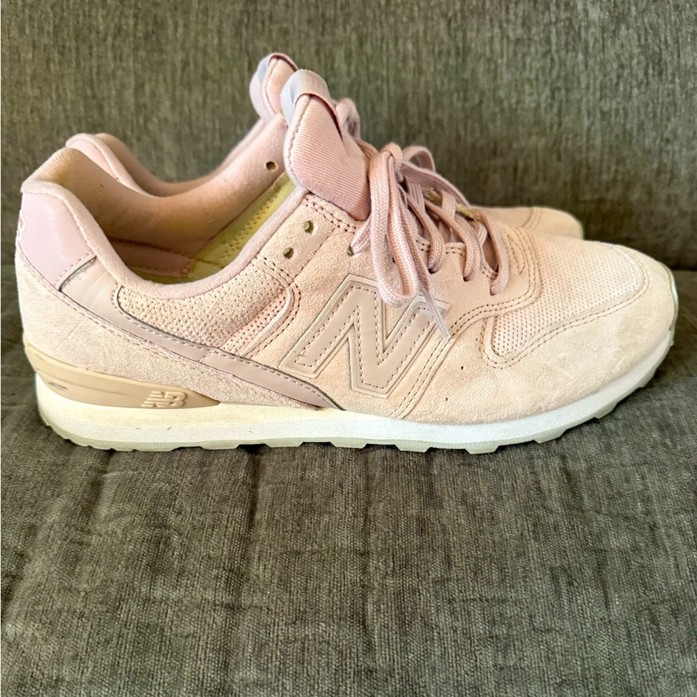 Pink New Balance 696